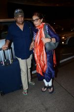 Salma Khan snapped at airport in Mumbai on 22nd June 2016